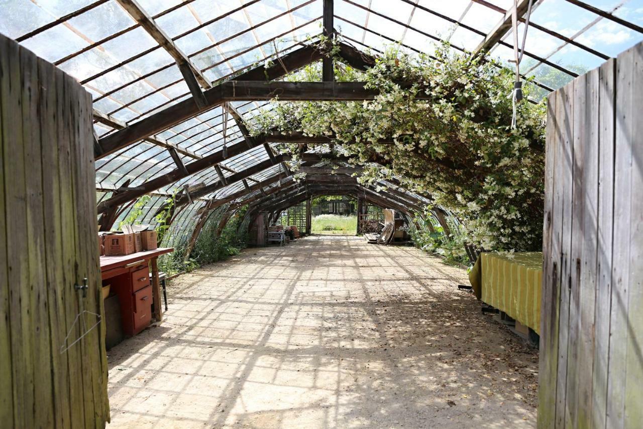 Bed and Breakfast Le Jardin Des Sources La Hulpe Exterior foto